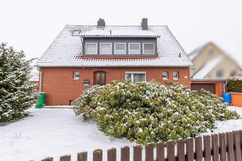 Außenansicht - Schwülper Haus Kaufen. Groß Schwülper Haus Kaufen. Haus In Schwülper Kaufen. Immobilie In Schwülper.