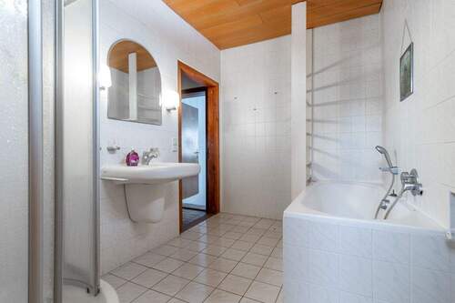 Badezimmer - EG - 