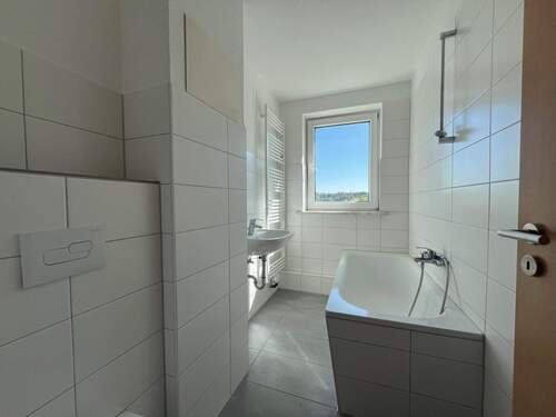 Stylen, Entspannen - Lass die Sonne rein...helle, moderne 2-Zimmer-Wohnung, einzugsfertig nach Renovierung, Einbauküche gegen Aufpreis möglich