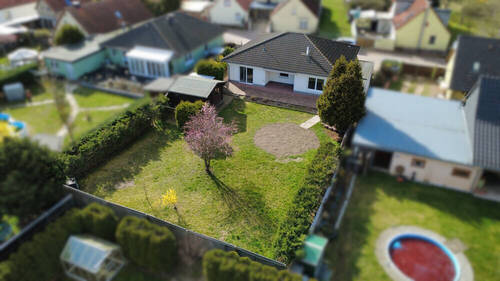 Luftbildaufnahme - Familienglück in Niegripp - Bungalow mit Garage, Garten, Terrasse & viel Platz zum Leben!