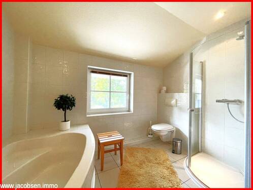 Badezimmer im Obergeschoss - 