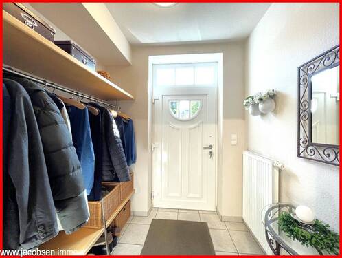 Windfang im Erdgeschoss - 