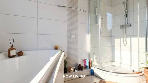 Badezimmer mit Sauna - 