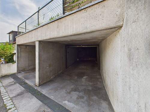 Garage - 