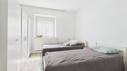 Schlafzimmer EG.jpg - 