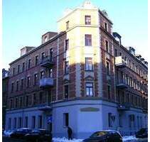 Kompakte 2-Zimmer mit Balkon, Wanne und Laminat in TOP-Lage! - Chemnitz Schloßchemnitz