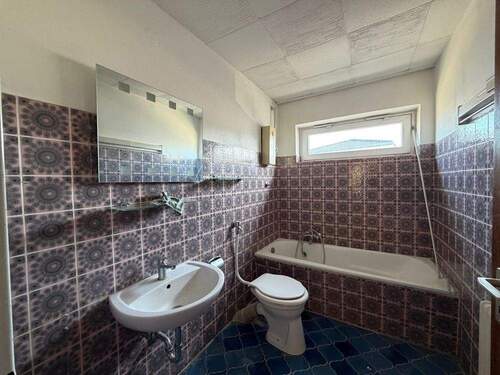 Bad - Etagenwohnung mit 67,00 m&sup2; in Paderborn zum Kaufen