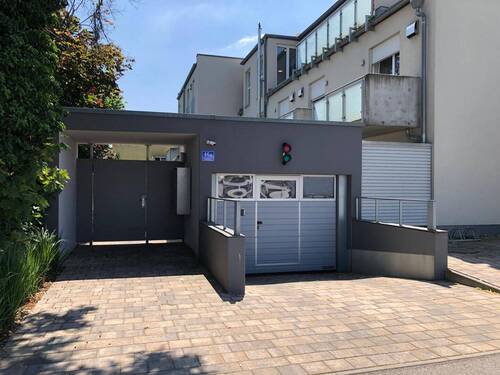 Eingang mit TG-Abfahrt.jpg - 