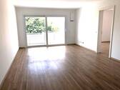 Essen-Wohnzi. mit Zugang zum Balkon .jpg - 2 Zimmer Etagenwohnung zum Kaufen in Ingolstadt