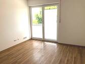 Schlafzimmer leer.jpg - 