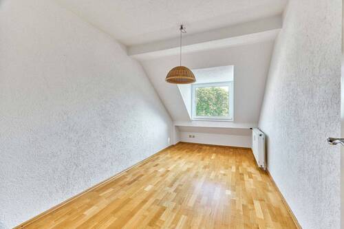 Zimmer 3 - 