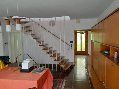 Diele EG und Windfang - 7 Zimmer Einfamilienhaus in Bückeburg