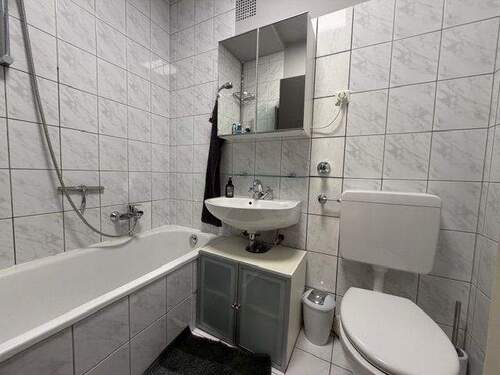 Badezimmer - Etagenwohnung mit 63,00 m² in Dortmund zur Miete