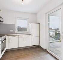 ALTERSGERECHTE WOHNUNG SEPARATES WC GROßER TIEFGARAGENSTELLPLATZ ! - Orscholz