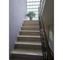 großzügige Wohnung mit großem Balkon- frisch renoviert - Karben Groß-Karben