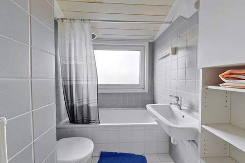 Badezimmer - 2 Zimmer Etagenwohnung in Delmenhorst