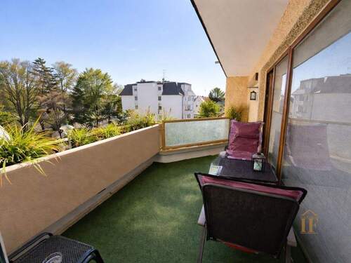 Balkon - Etagenwohnung mit 78,00 m&sup2; in Gröbenzell zum Kaufen