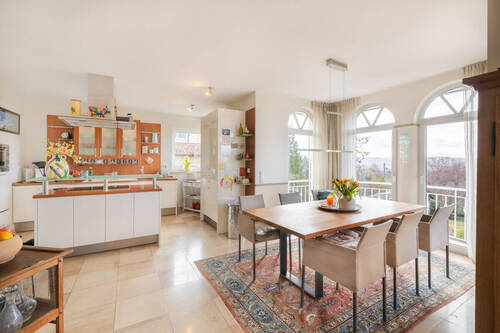 Blick in die Küche/Erker Erdgeschoss - 