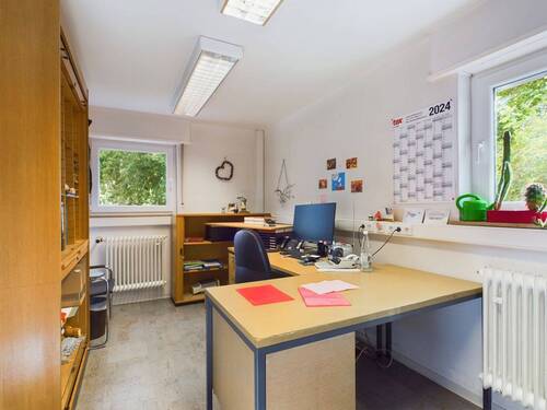 Büro UG - 