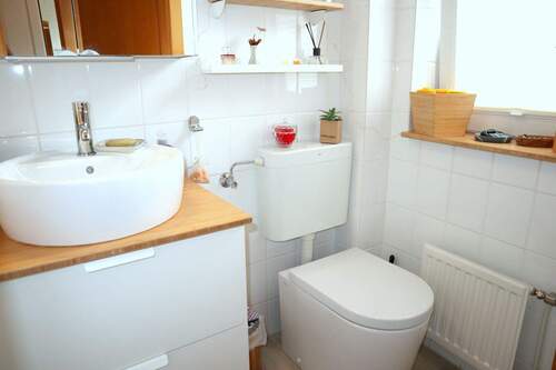 Tageslicht-Gästetoilette - 
