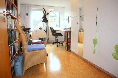 Weiteres Kinderzimmer / Büro - 