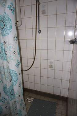 Duschbereich im Bad - Einfamilienhaus mit 65,00 m&sup2; in Munster zum Kaufen