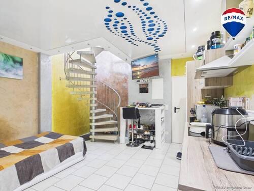 CAM01722G0-PR0059-STILL009 - 