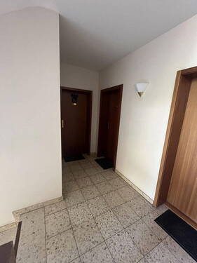 Wohnungseingang Treppenhaus - 