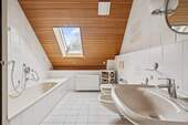 Bad im Obergeschoss - 