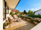Terrasse mit Möbel - 