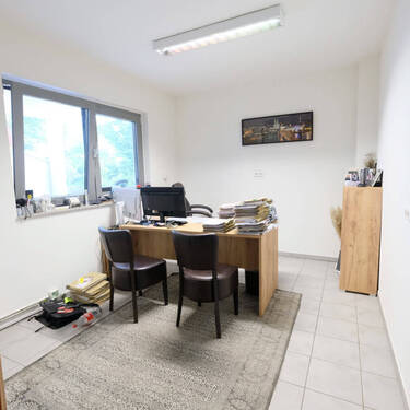 Bild2 - 3 Zimmer Büro zur Miete in Rösrath