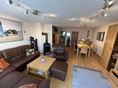 Wohnzimmer - Reihenmittelhaus mit 126,50 m&sup2; in Gäufelden zum Kaufen