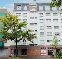 Bezugsfrei: Gut geschnittene 2-Zimmer-Wohnung mit Balkon in Berlin-Schöneberg