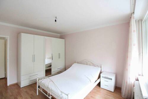 Schlafzimmer - 2 Zimmer Etagenwohnung in Berlin