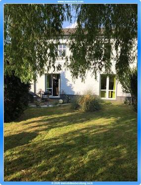 Gartenansicht Haupthaus - Wunderschönes Anwesen mit 6 Ferienwohnungen, der Traum von Wohnen + Arbeiten!