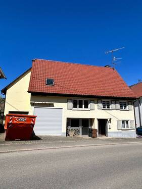 großes Haus mit Werkstatt und Garage - 7 Zimmer Mehrfamilienhaus, Wohnhaus in Zimmern unter der Burg
