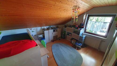 Schlafzimmer 1, DG - 