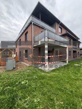 Terrasse - Neubau-Eigentumswohnung im Erdgeschoss mit Terrasse und grüner Umgebung!