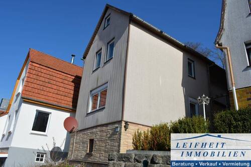 Seitenansicht rechts - 4 Zimmer Mehrfamilienhaus, Wohnhaus in Südeichsfeld OT Heyerode