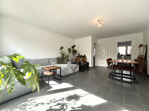 Wohnbereich - Moderne, lichtdurchflutete 2 ZKB Erdgeschosswohnung in Eversten sucht zum 01.06.2026 neue Mieter!