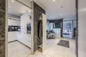 Flur - Ihr neues Zuhause - 3,5 Zimmer mit Balkon & 2 TG-Stellplätzen