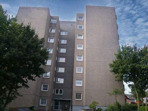 Hausansicht - 3 Zimmer Etagenwohnung zur Miete in Vellmar