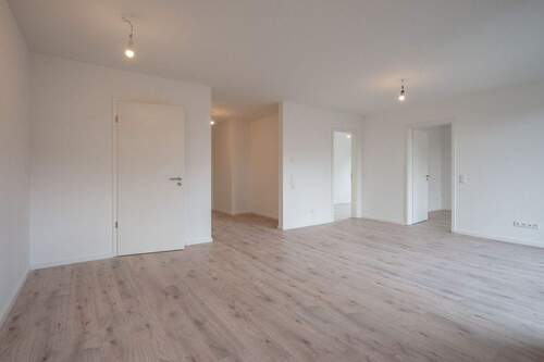 Blick in den Eingangsbereich - Etagenwohnung mit 70,00 m² in Nideggen zum Kaufen