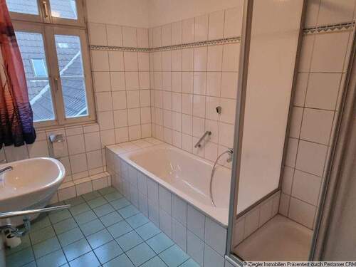 26b WE 5, 2OG, Tageslichtbad - 