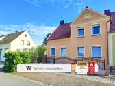 Straßenansicht - Familienidyll aus den `30ern mit Garten, Scheune, Garage, Nebengelass- Ihr Heim voller Möglichkeiten