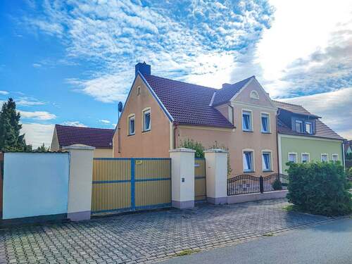 147m² Wohnfläche - 5 Zimmer Einfamilienhaus in Muldestausee-Pouch