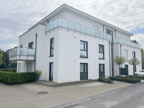  Exklusive 4-Zimmer-Erdgeschosswohnung in Gronau zu vermieten