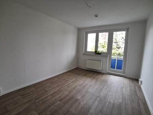 Beispiel Wohnzimmer - 3 Zimmer Etagenwohnung zur Miete in Magdeburg