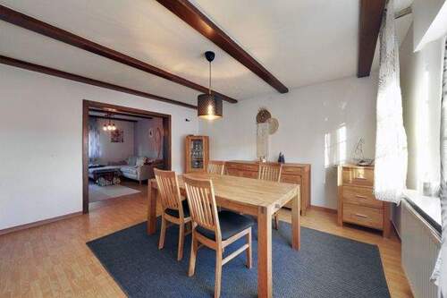 Esszimmer - 6 Zimmer Einfamilienhaus in Staufenberg