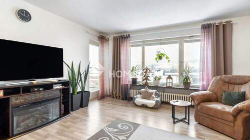 1. OG Wohnzimmer 2 - 